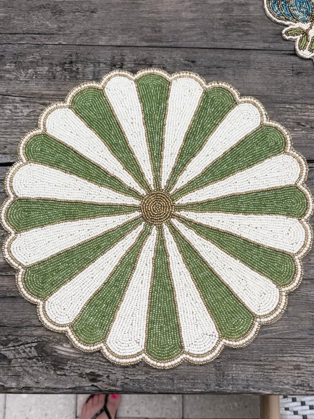 TAHARI Home Round Scalloped 15" Beaded Charger Place Mat Green White Gold Flower